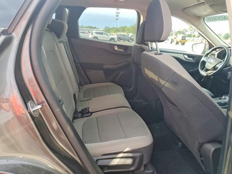 2020 FORD ESCAPE SE 11