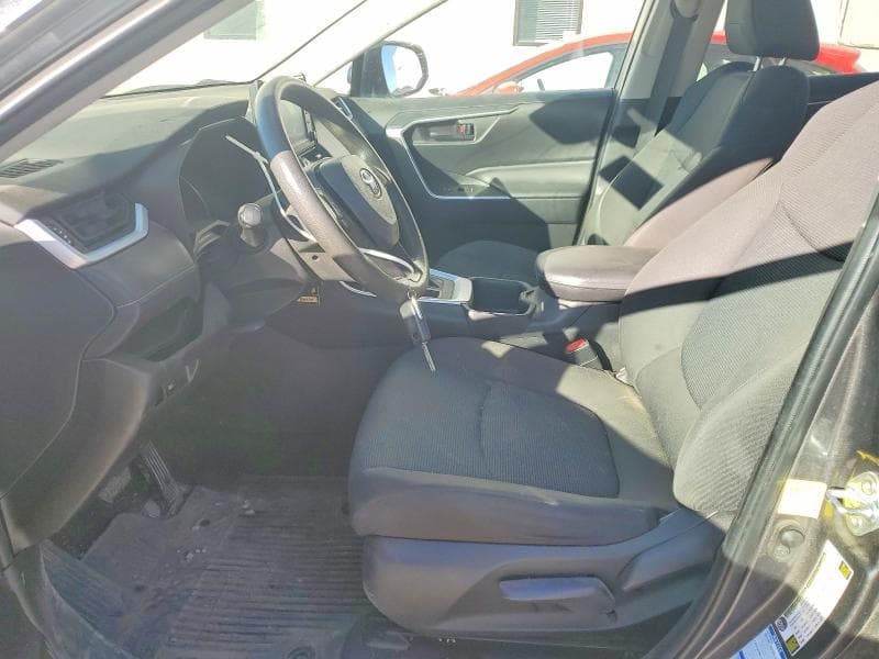 2022 TOYOTA RAV4 LE 7