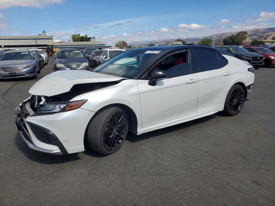2022 TOYOTA CAMRY XSE - 1