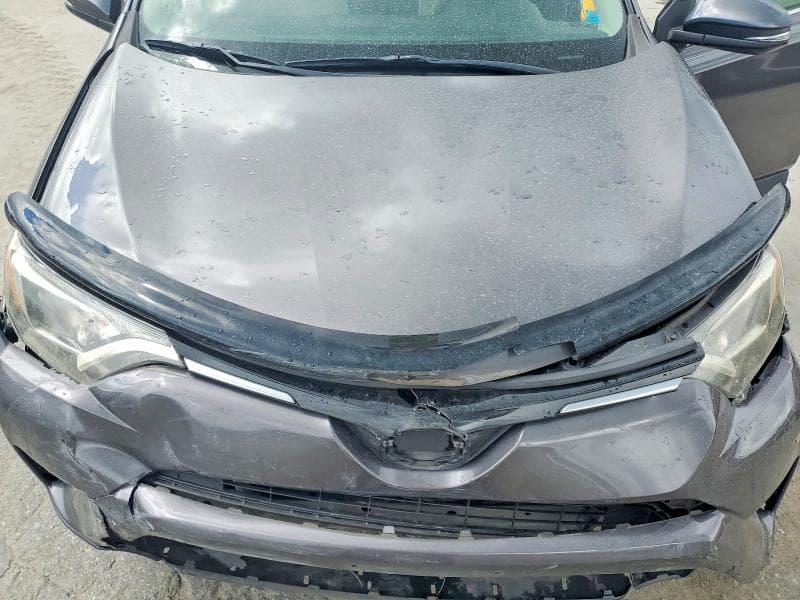 2017 TOYOTA RAV4 XLE 12