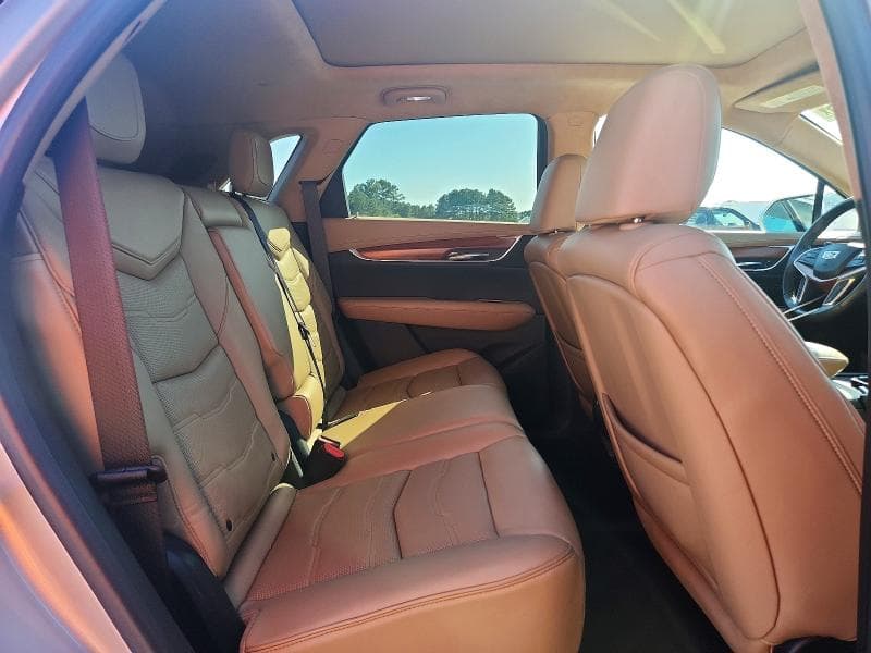 2017 CADILLAC XT5 PLATINUM 11