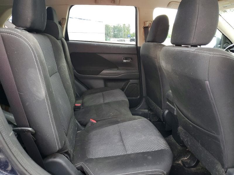 2017 MITSUBISHI OUTLANDER SE 11