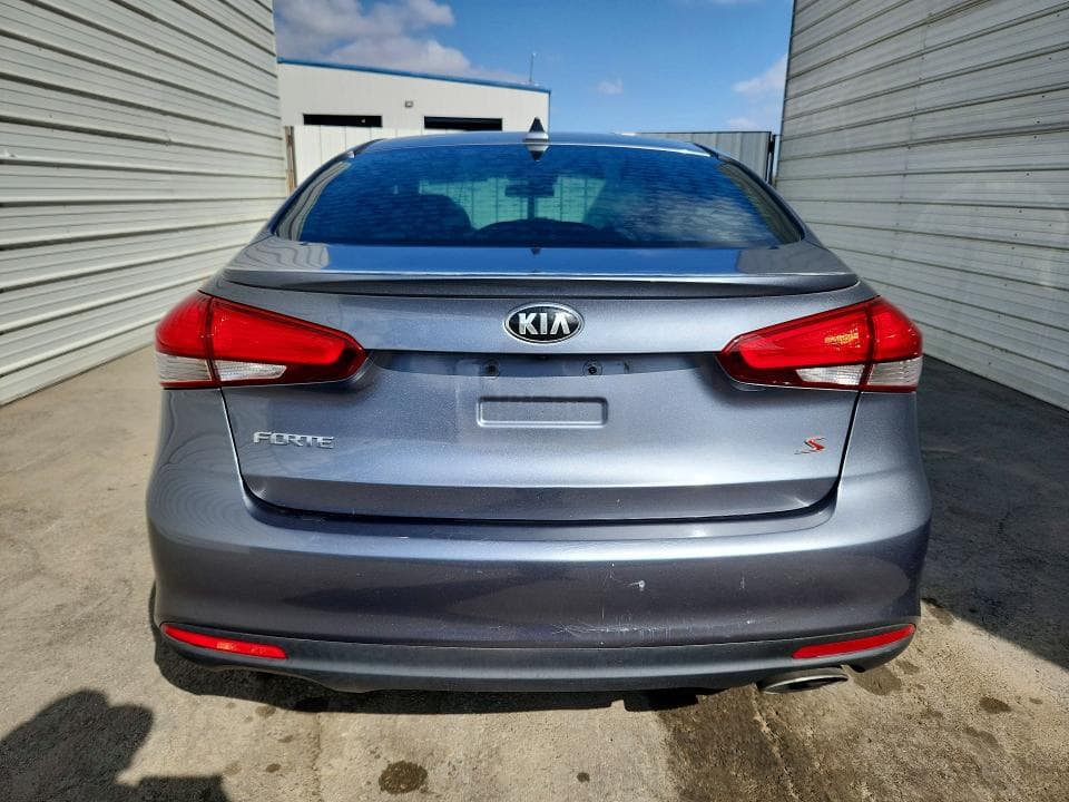2017 KIA FORTE S 6