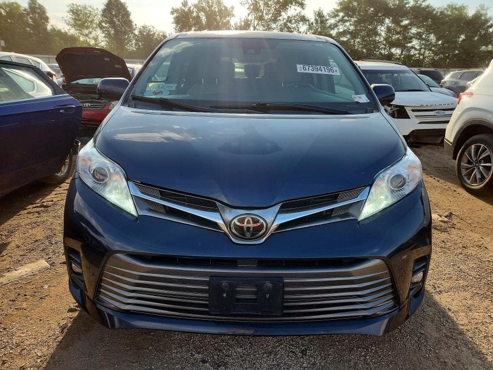 2019 TOYOTA SIENNA XLE 8-PASSENGER 5