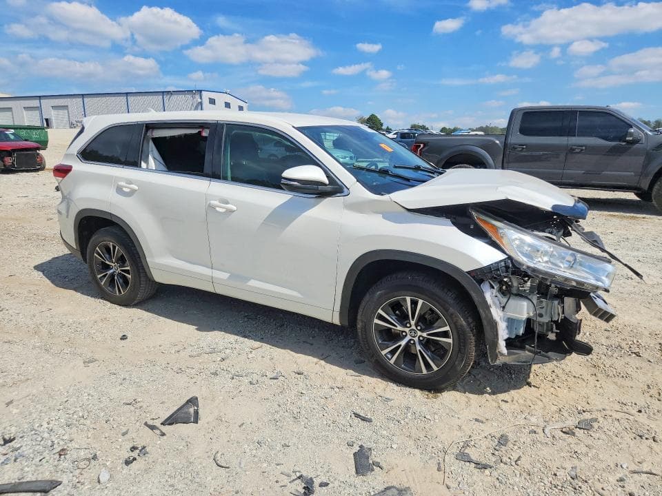 2018 TOYOTA HIGHLANDER LE PLUS 4