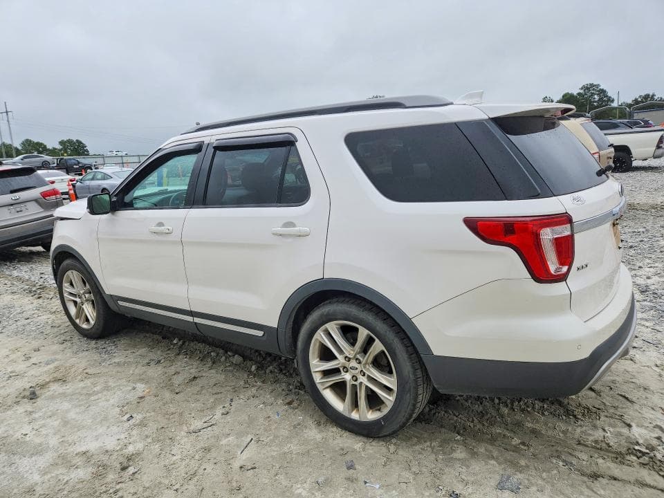 2017 FORD EXPLORER XLT 2