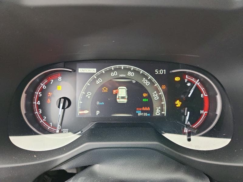2024 TOYOTA RAV4 XLE 9