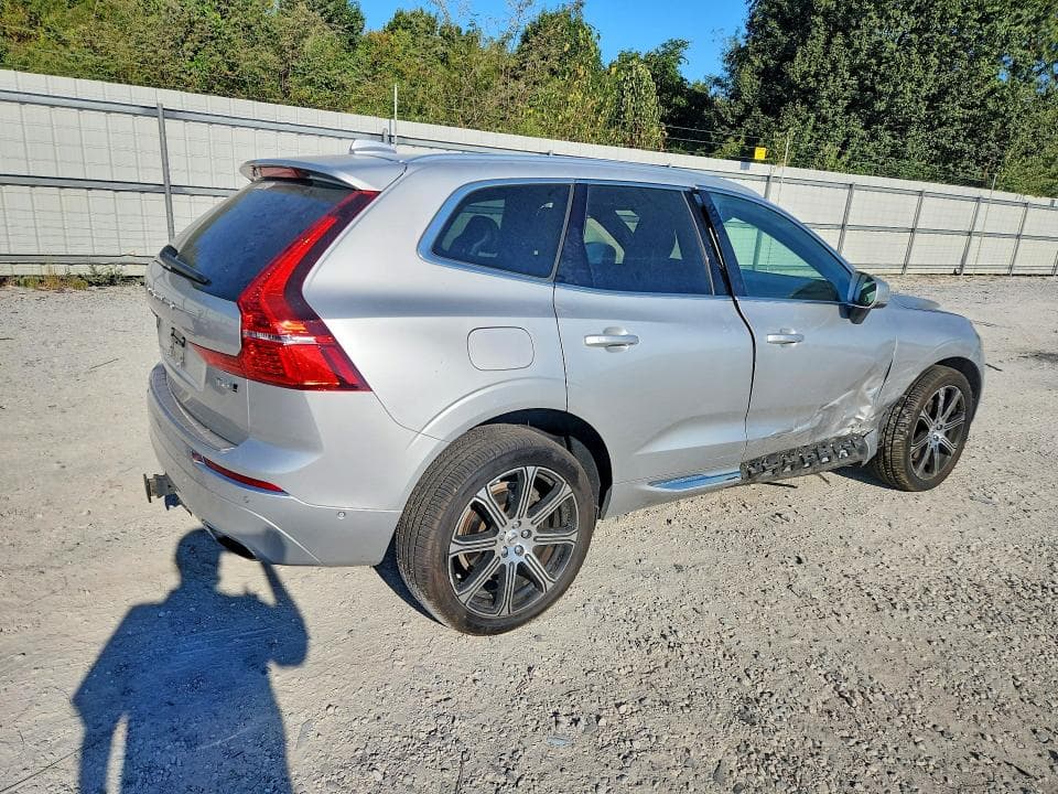 2018 VOLVO XC60 T6 3