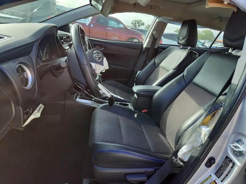 2017 TOYOTA COROLLA SE 7