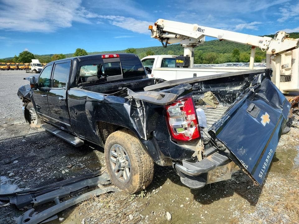 2019 CHEVROLET SILVERADO K3500 LTZ 2
