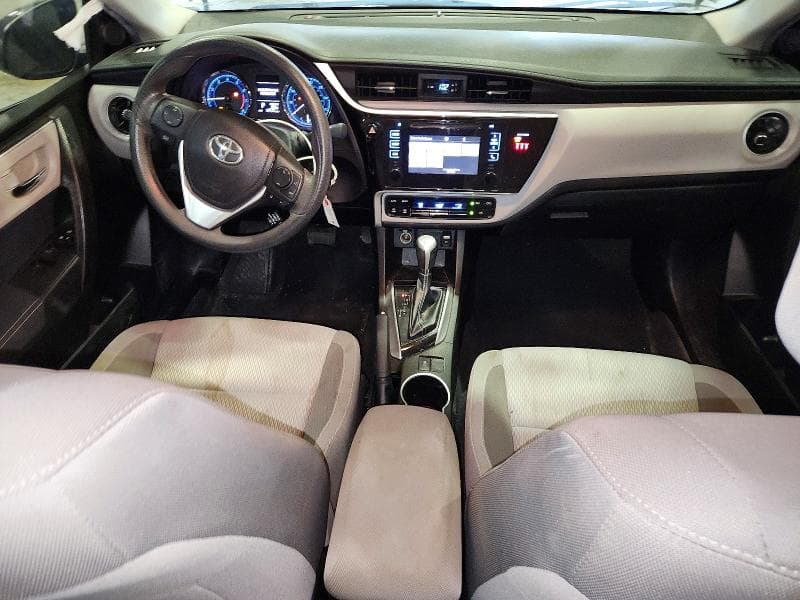 2019 TOYOTA COROLLA LE 8