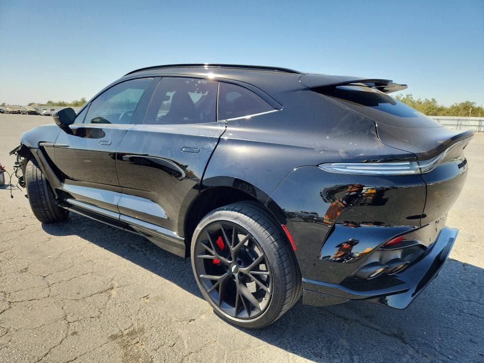 2025 ASTON MARTIN DBX 707 2