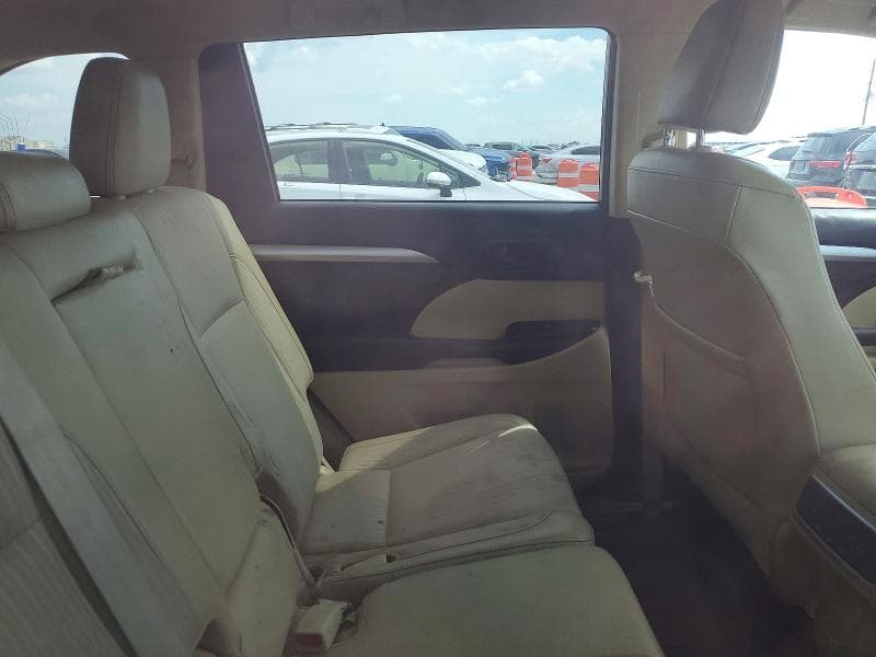2017 TOYOTA HIGHLANDER LE PLUS 11