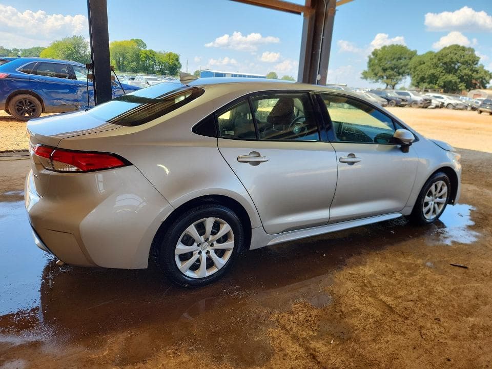 2020 TOYOTA COROLLA LE 3