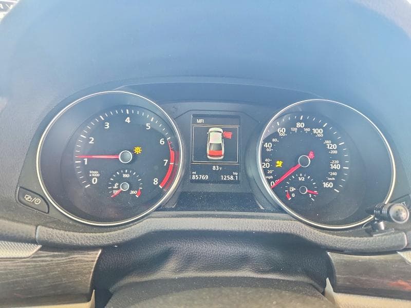 2018 VOLKSWAGEN PASSAT SE 9