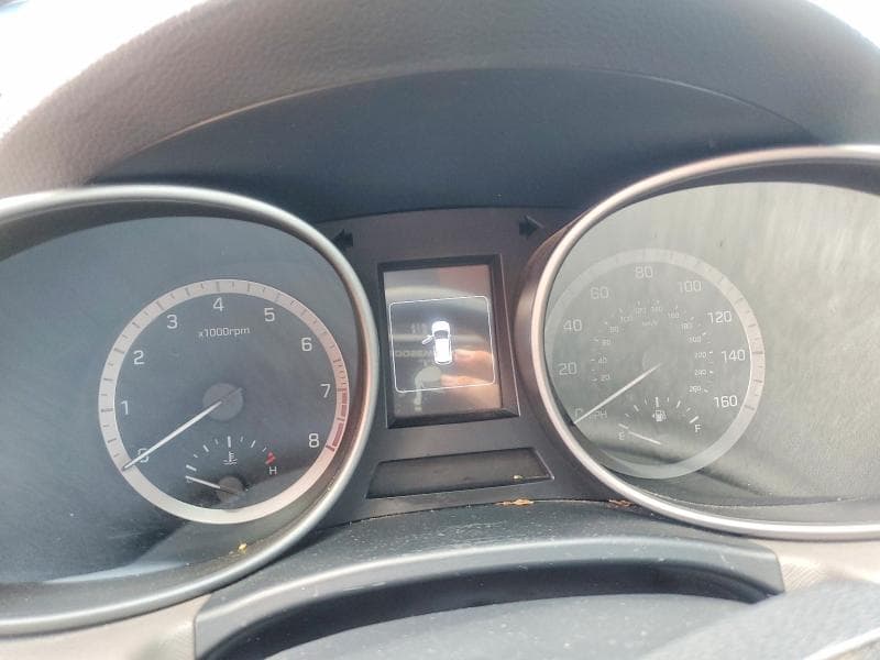 2018 HYUNDAI SANTA FE SE 9