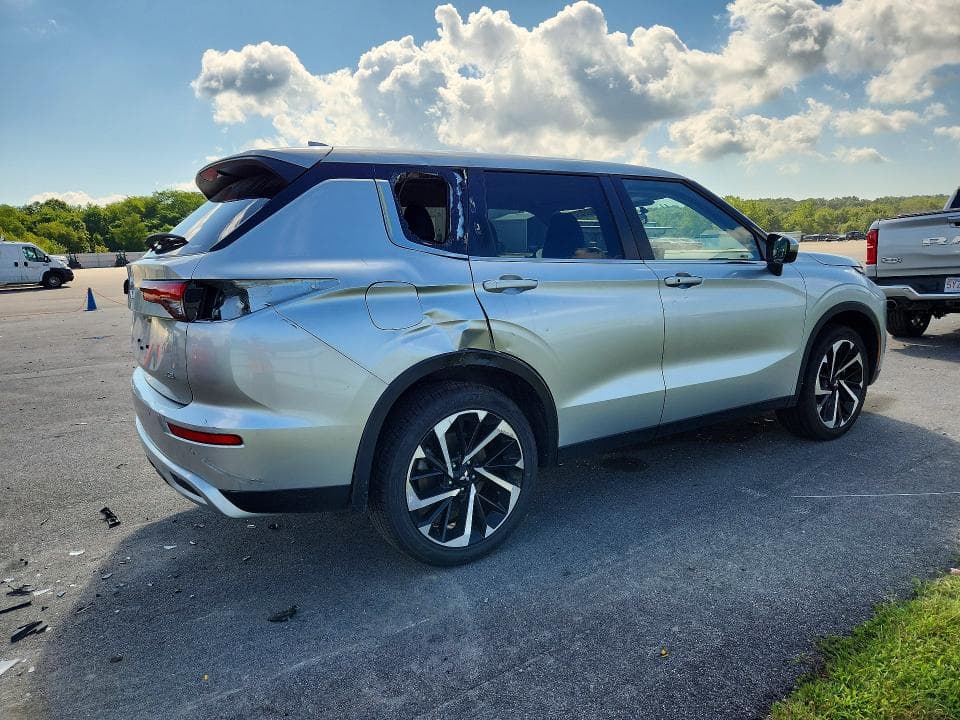 2024 MITSUBISHI OUTLANDER SE 3