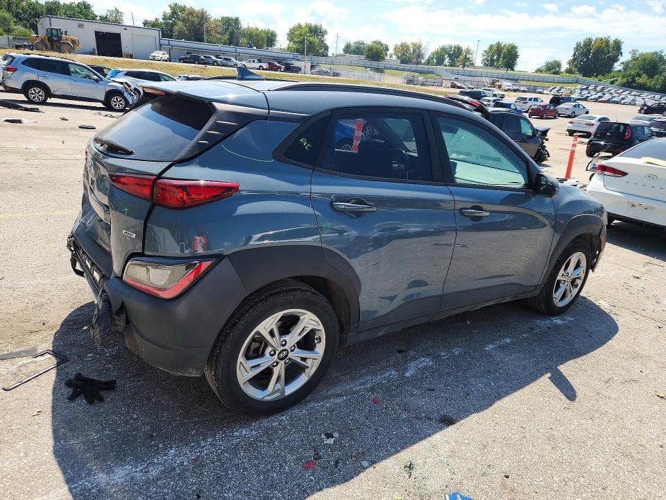 2022 HYUNDAI KONA SEL 3