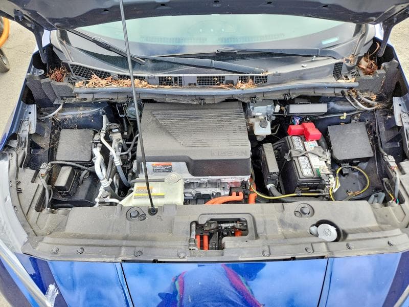 2022 NISSAN LEAF SV 11