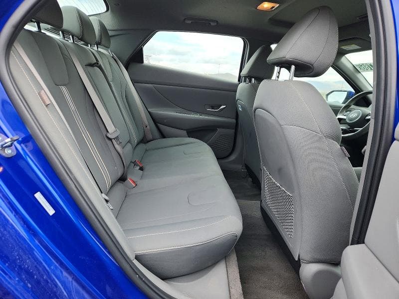 2025 HYUNDAI ELANTRA SEL 10