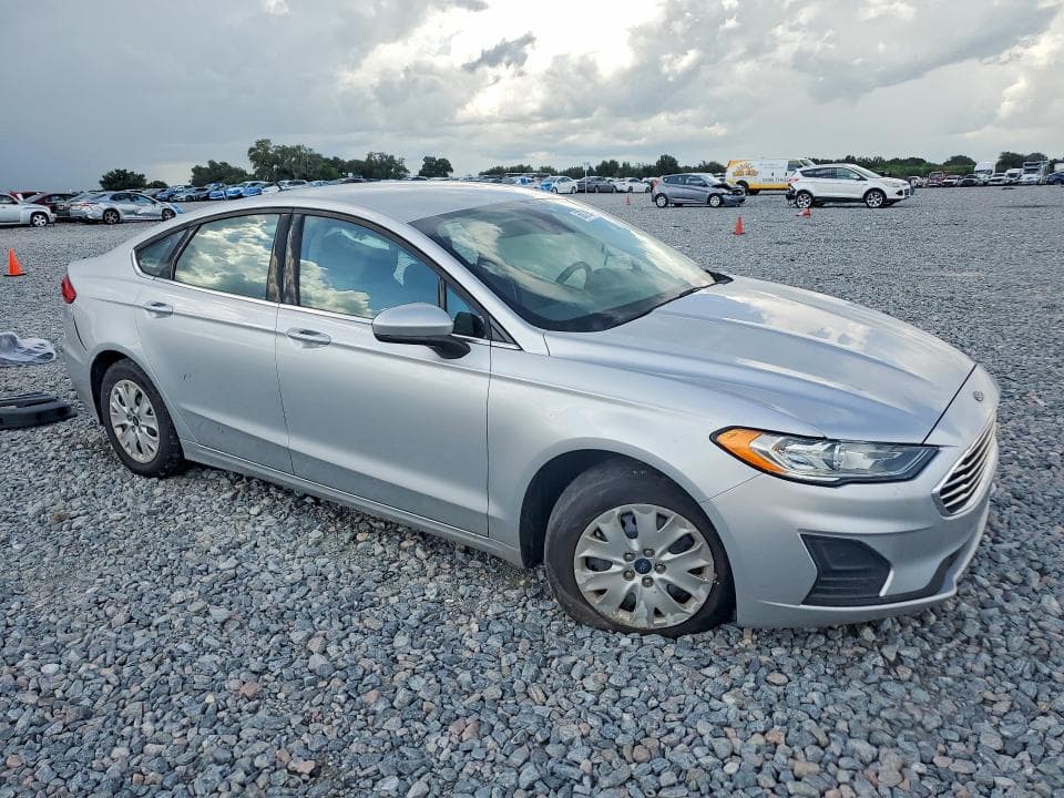 2019 FORD FUSION S 4