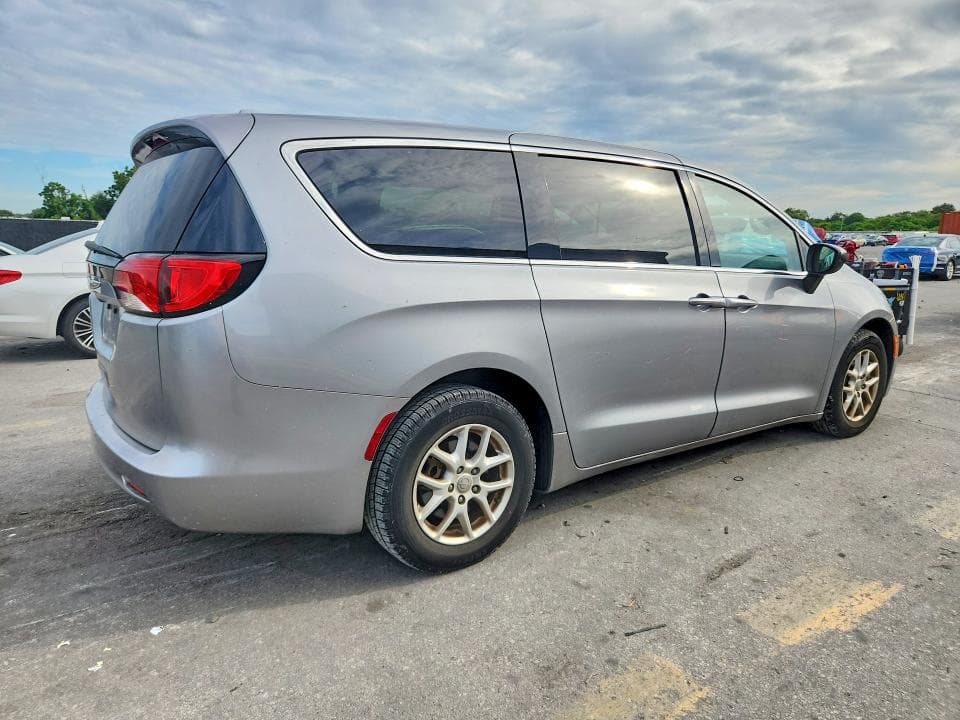 2017 CHRYSLER PACIFICA LX 3