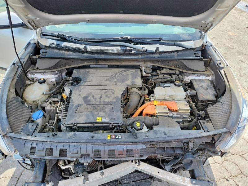 2019 KIA NIRO LX 11