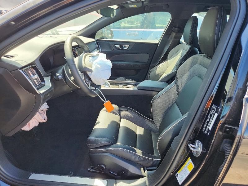 2024 VOLVO S60 PLUS 7