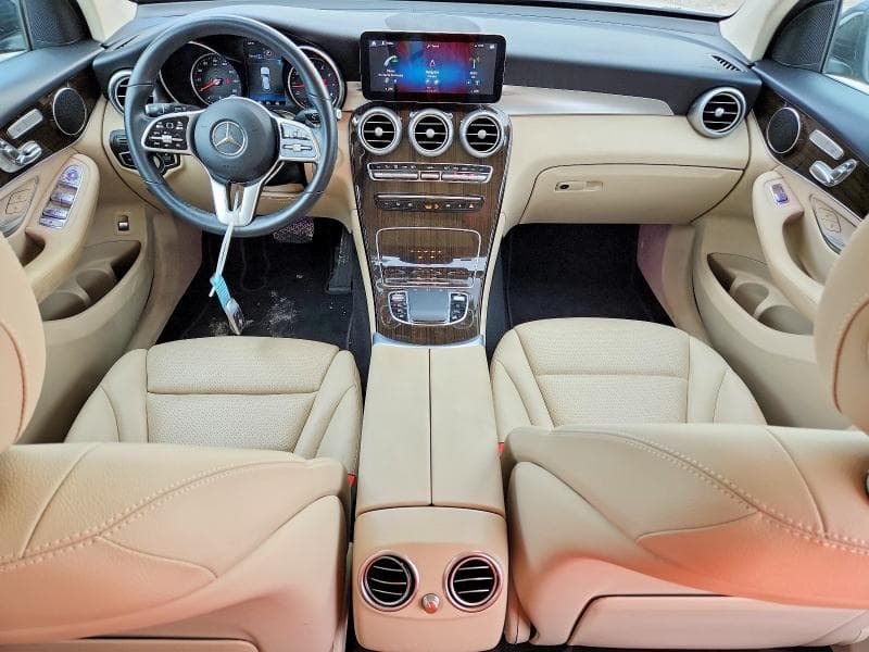 2022 MERCEDES-BENZ GLC 300 8