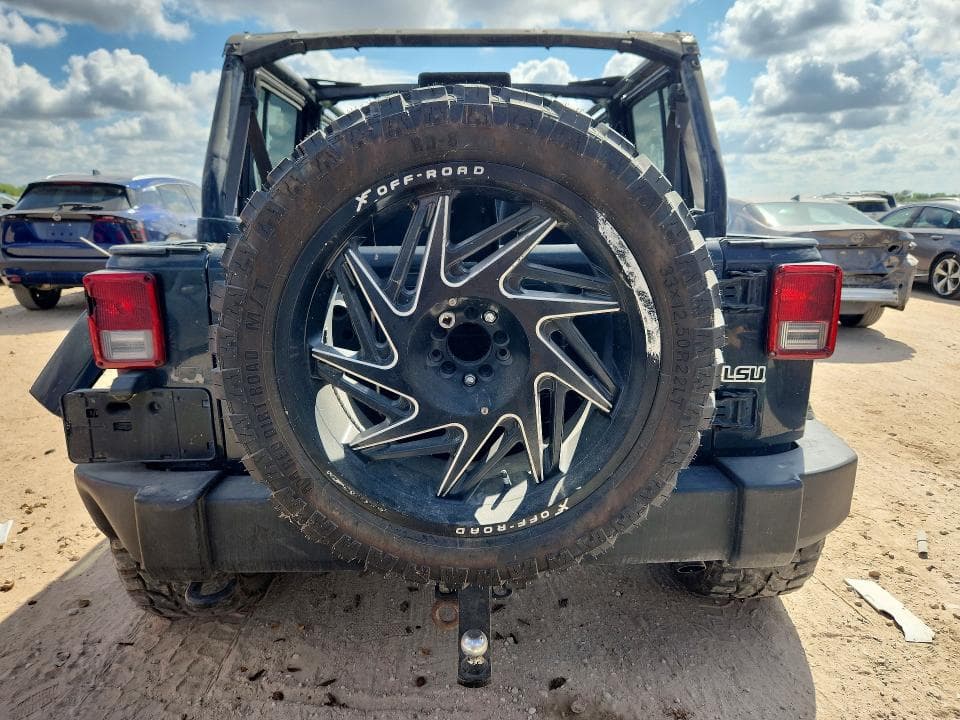 2017 JEEP WRANGLER UNLIMITED SPORT 6