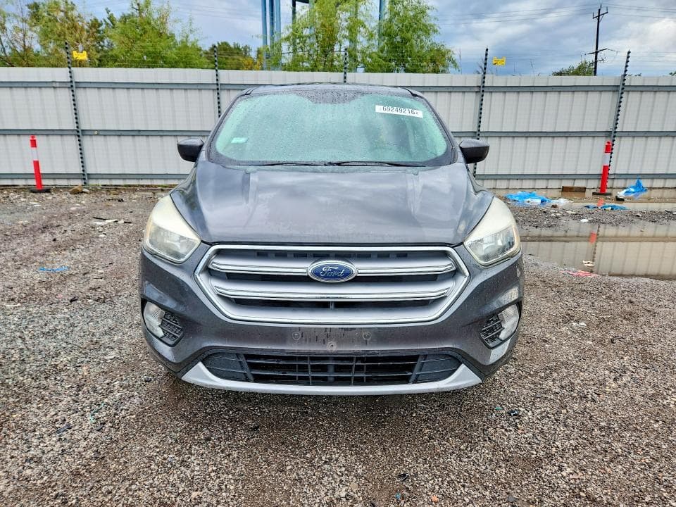 2017 FORD ESCAPE SE 5
