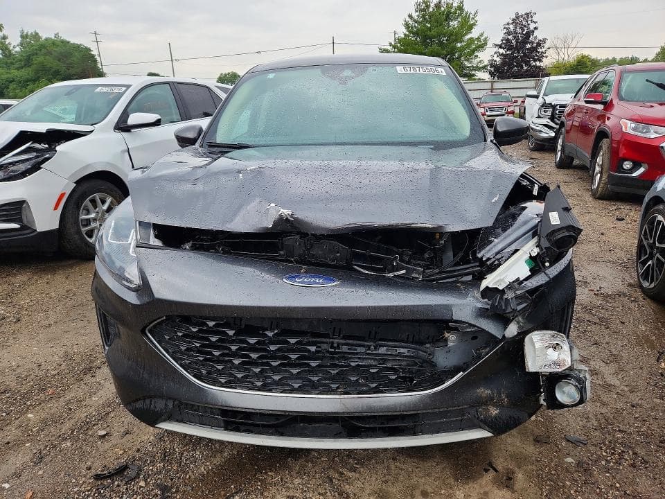 2020 FORD ESCAPE SE 5