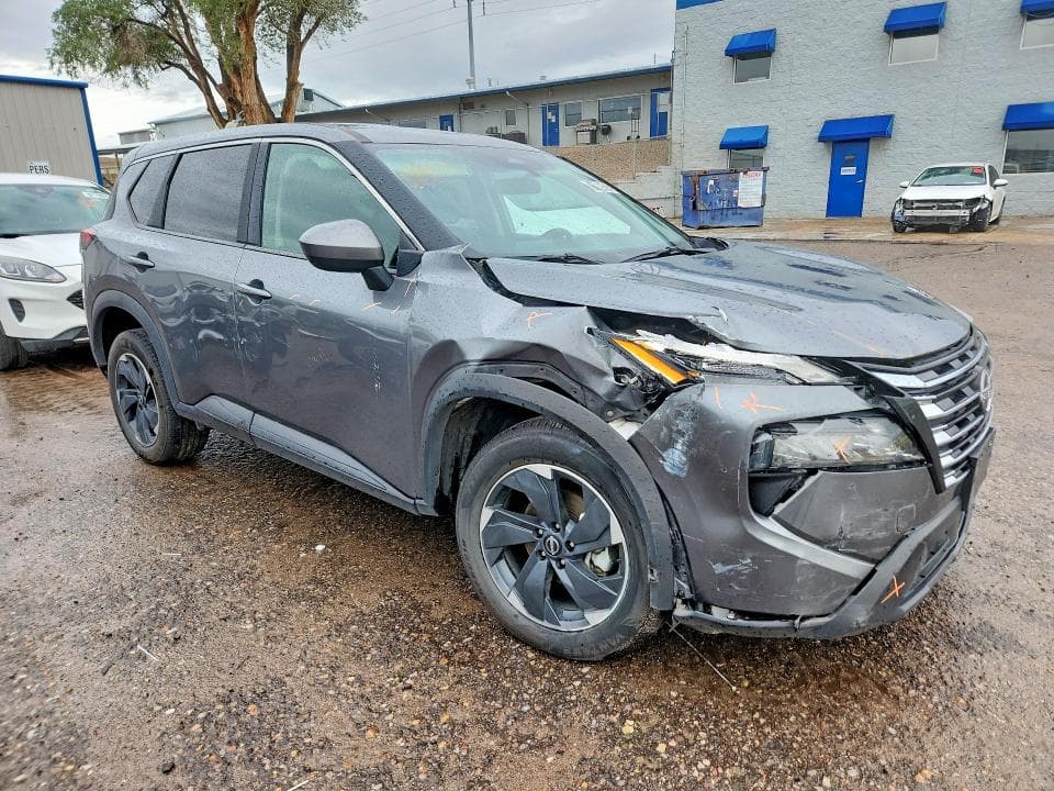 2025 NISSAN ROGUE SV 4
