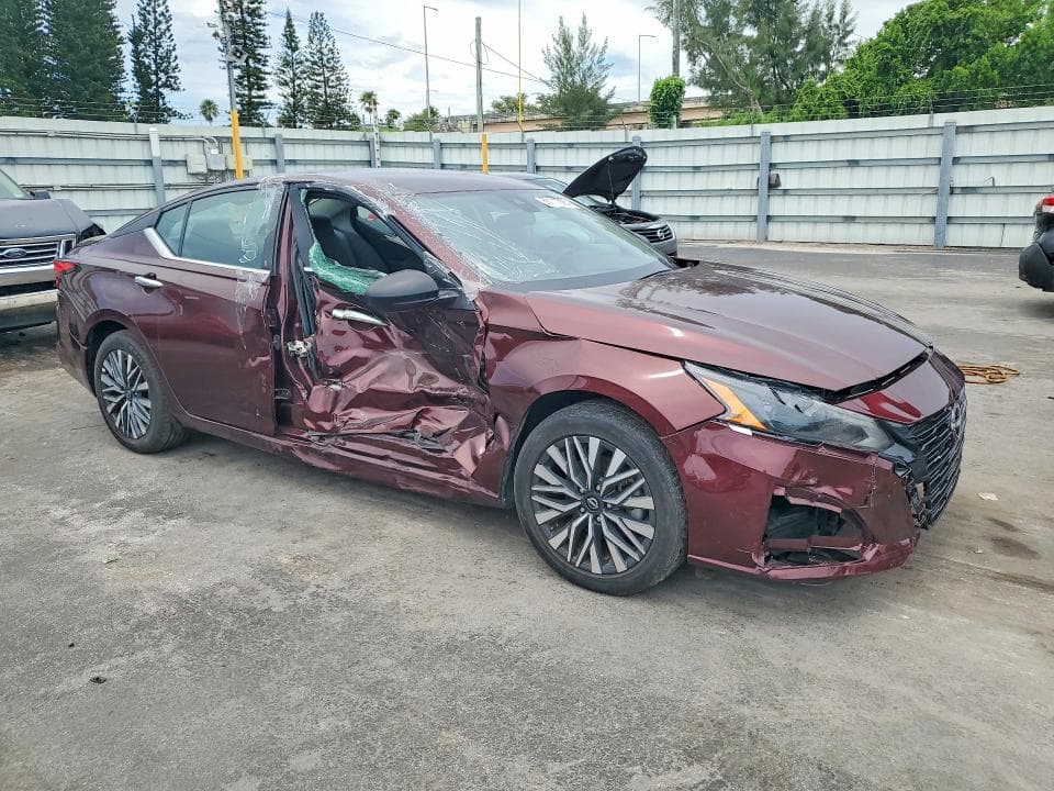 2024 NISSAN ALTIMA SV 4