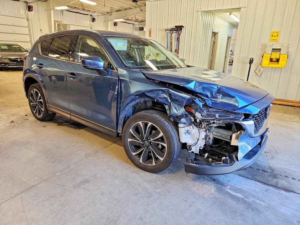 2023 MAZDA CX-5 PREMIUM 4