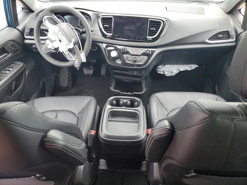 2027 CHRYSLER PACIFICA SELECT 8