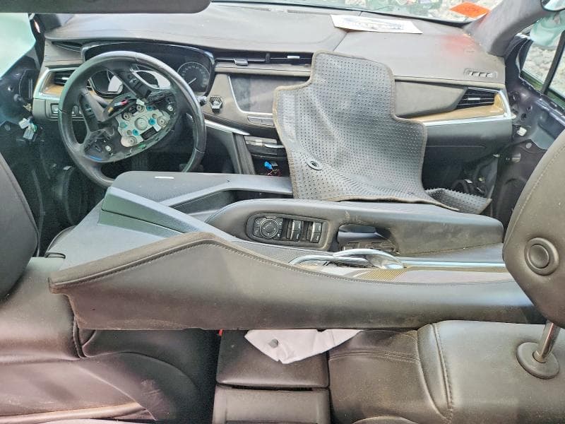 2017 CADILLAC XT5 PLATINUM 8