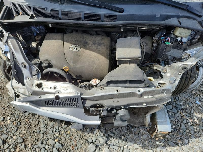2017 TOYOTA SIENNA LE 12