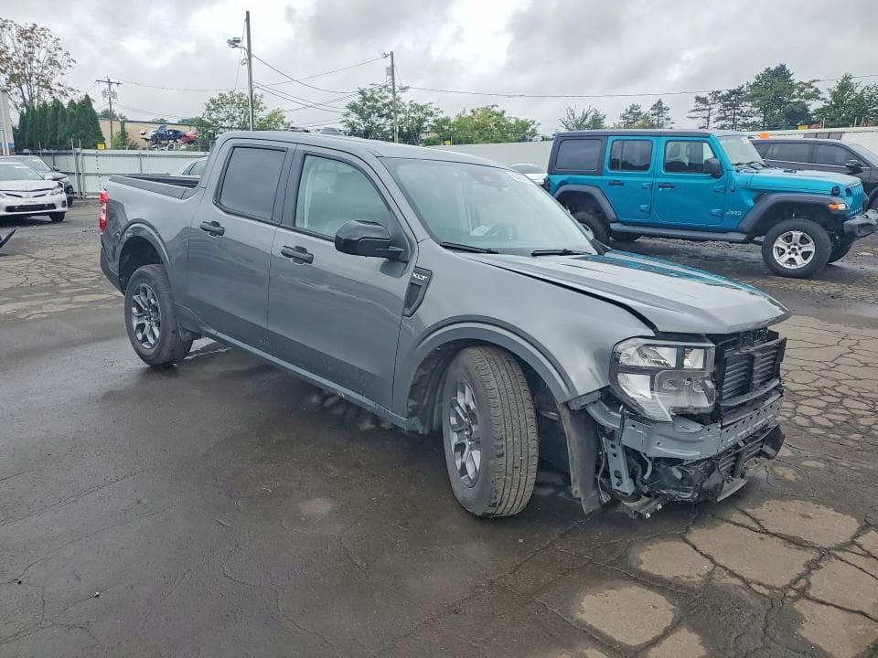 2025 FORD MAVERICK XLT 4