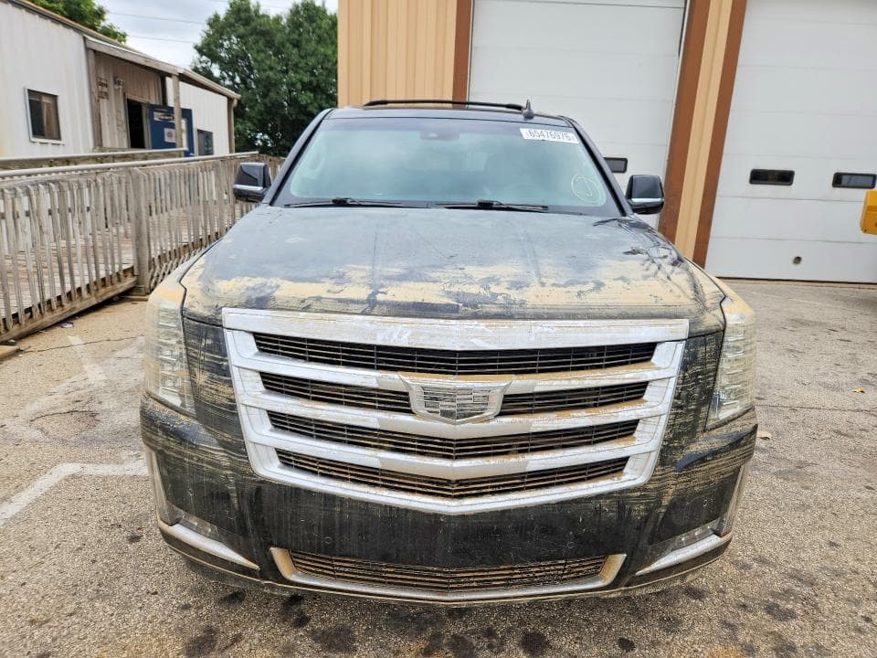 2017 CADILLAC ESCALADE LUXURY 5