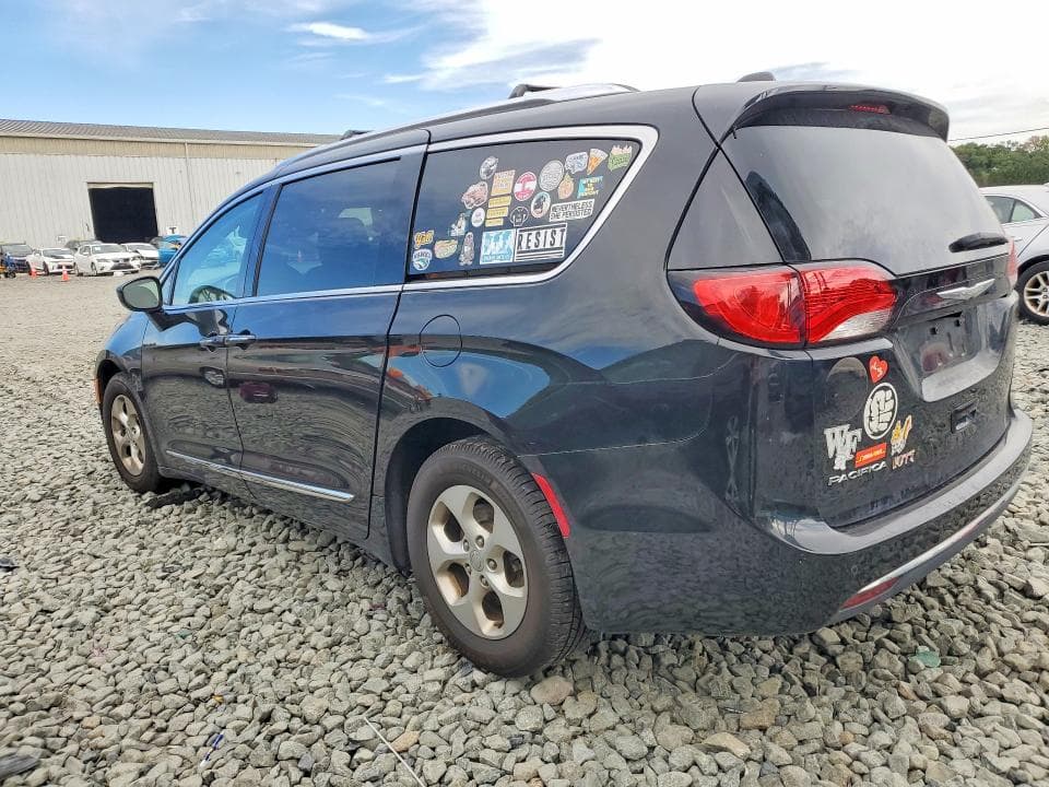 2017 CHRYSLER PACIFICA TOURING L PLUS 2