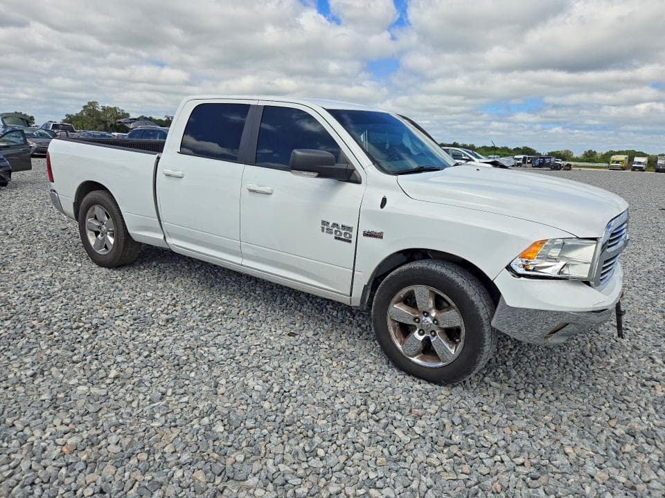 2019 RAM 1500 CLASSIC SLT 4