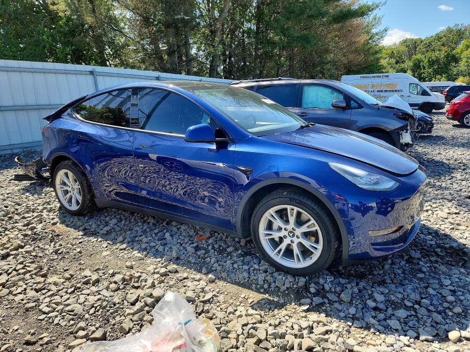 2021 TESLA MODEL Y 4