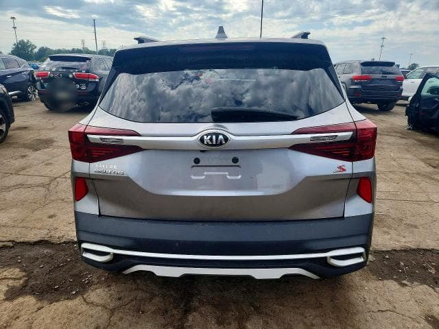 2021 KIA SELTOS S 6