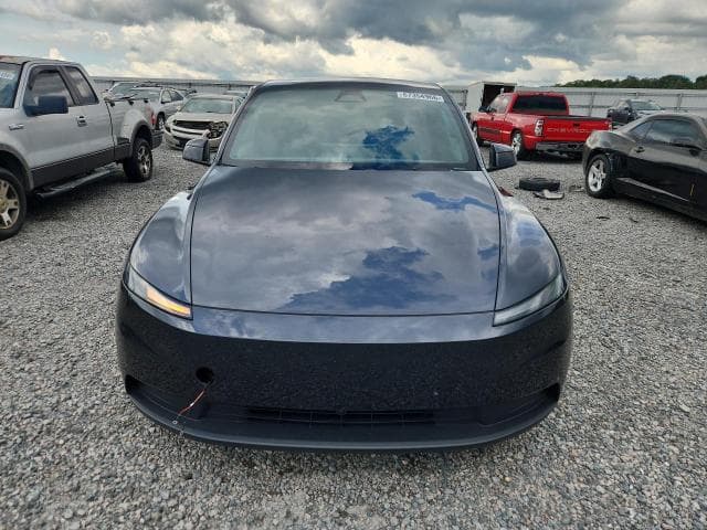 2026 TESLA MODEL Y 5