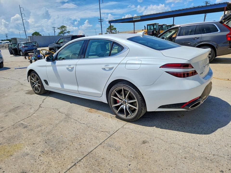 2025 GENESIS G70 2.5T STANDARD 2