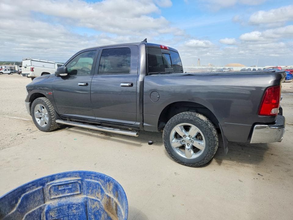2017 RAM 1500 SLT 2