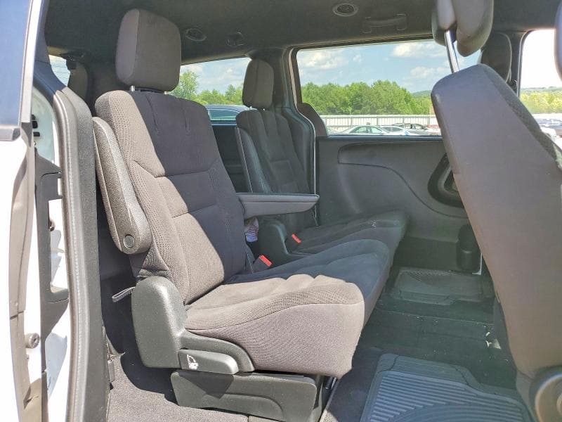 2018 DODGE GRAND CARAVAN SE 11