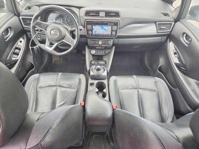 2018 NISSAN LEAF SL 8