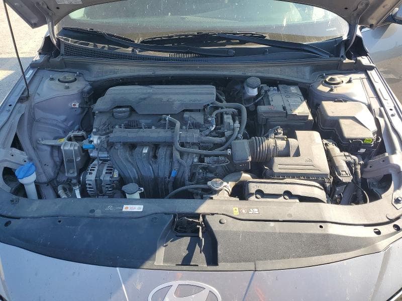 2025 HYUNDAI ELANTRA SEL 11